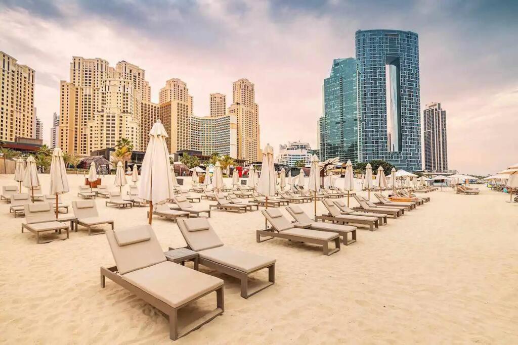 Apartment Koyo In The Heart Of Jbr Beach - 3Bdr Dubaj Zewnętrze zdjęcie